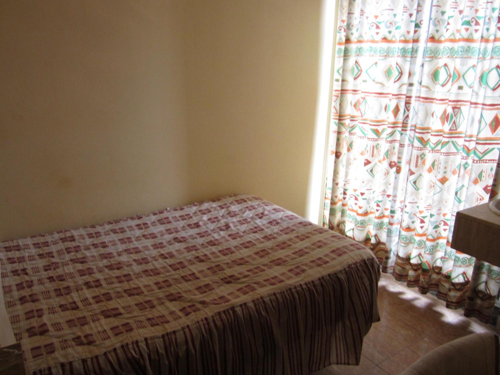 Pension Mollo Мадрид Номер фото