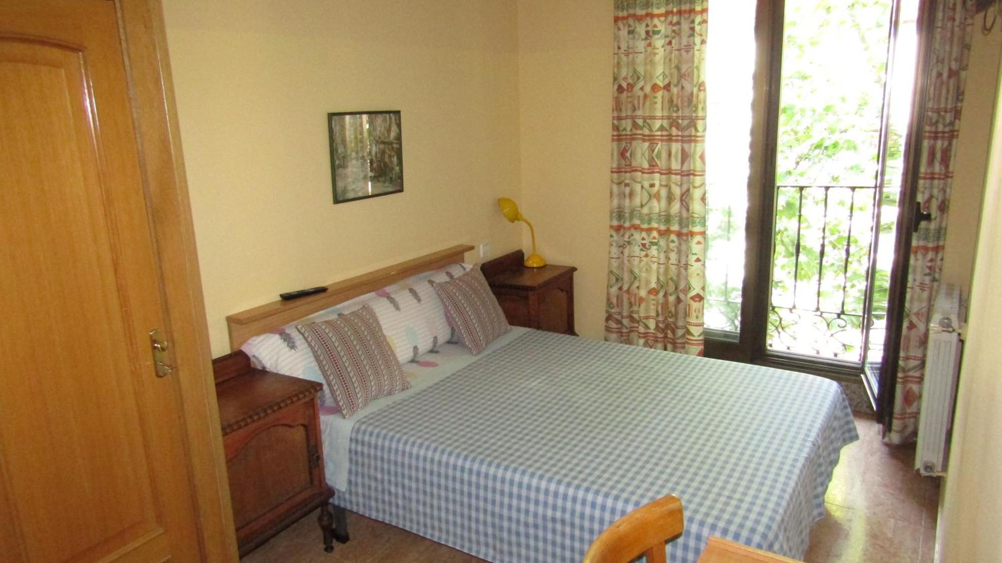 Pension Mollo Мадрид Экстерьер фото
